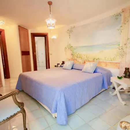 Simonetta Porto Cervo